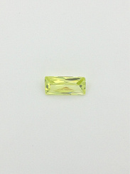 Фианит олива светлый багет 10х5мм (цвет 20)