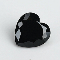 Фианит черный сердце 6х6х6мм